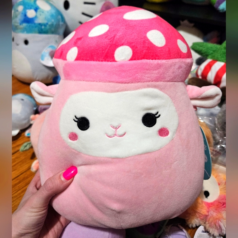 Squishmallows Elsa the Lamb Mushroom 🍄 8" Stuffed Plush BNWT